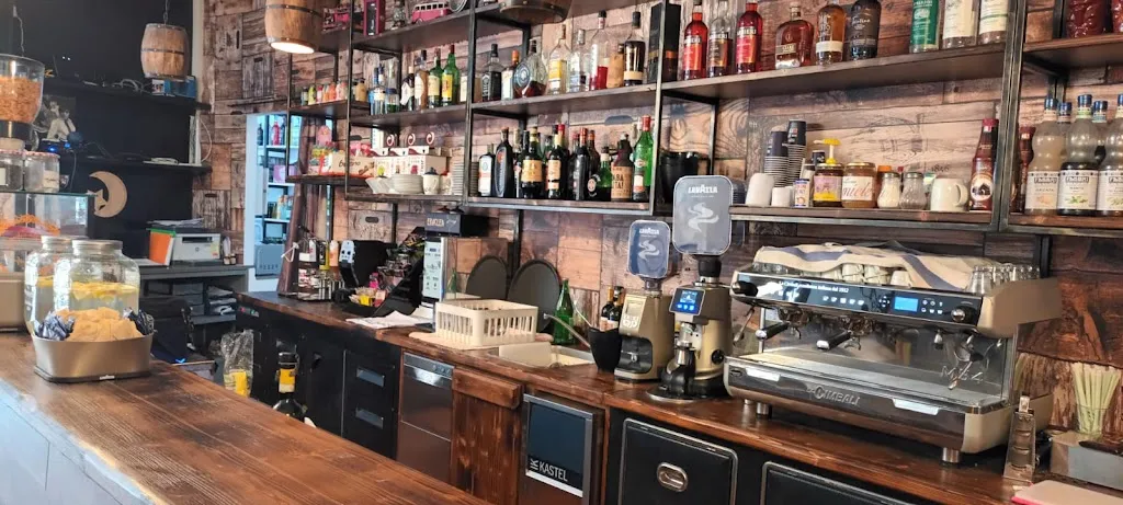 Black Moon Bistrot Bar, ristorante e bisteccheria a Lanusei restaurant in Lanusei