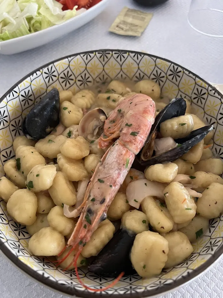 Nina Midlil_Ristorante Pizzeria Le Rose_Lotzorai_review