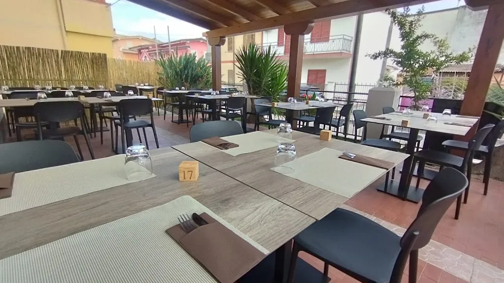 Ristorante Pizzeria Le Rose restaurant in Lotzorai