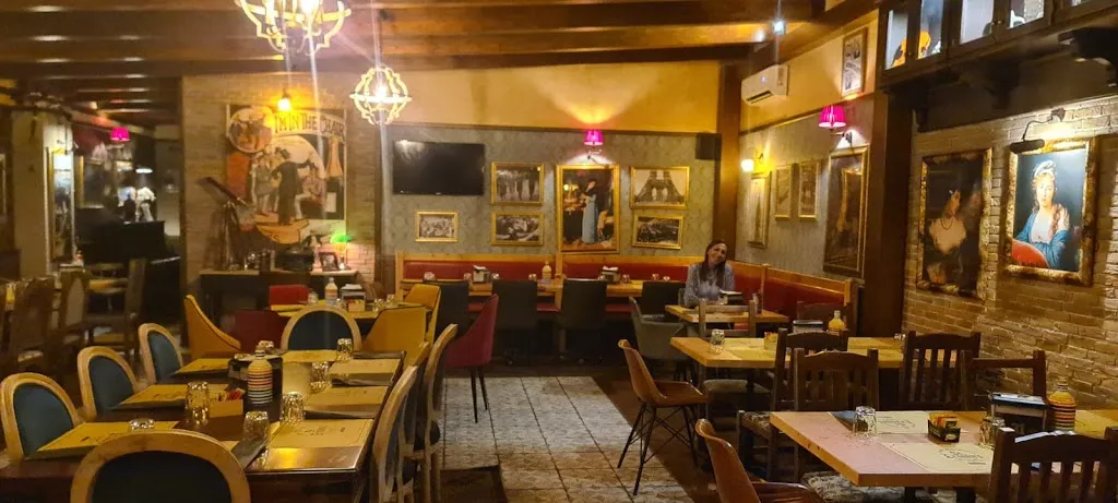 St. Ermin's_Francavilla Fontana_slider_image_3