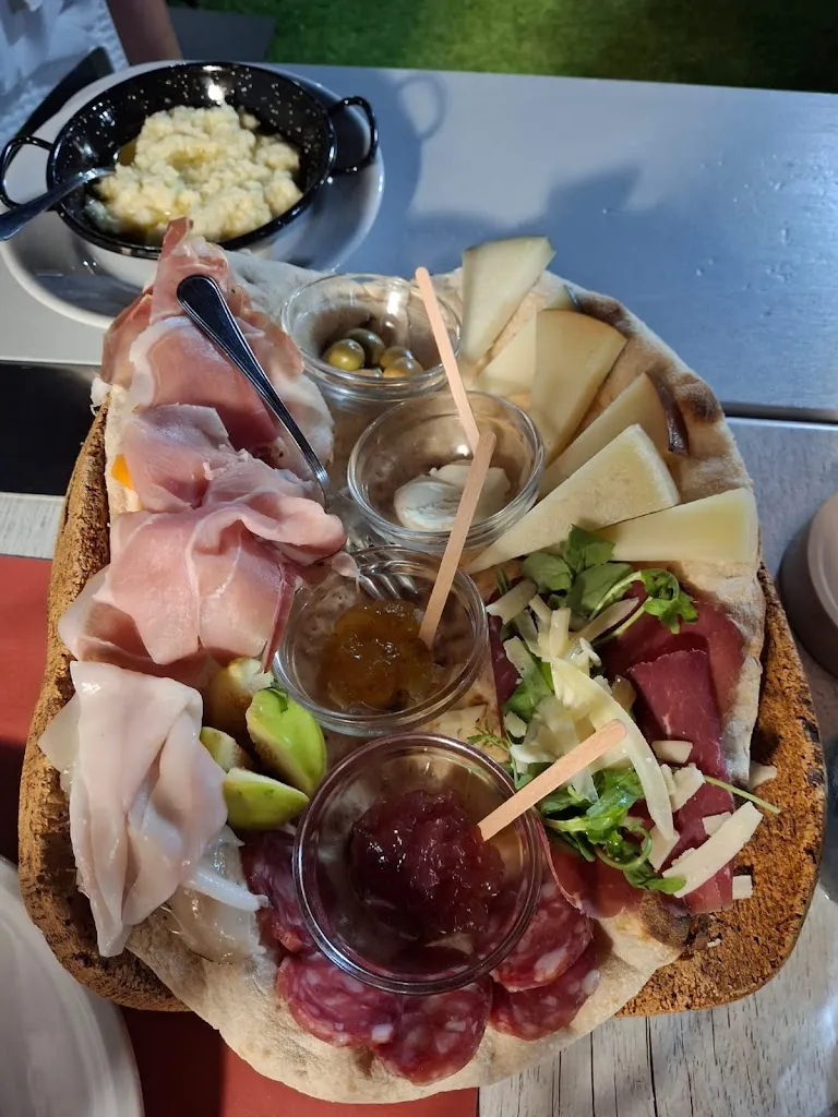 Trattoria Pizzeria da Sonia e Matteo_Lu Bagnu_slider_image_3