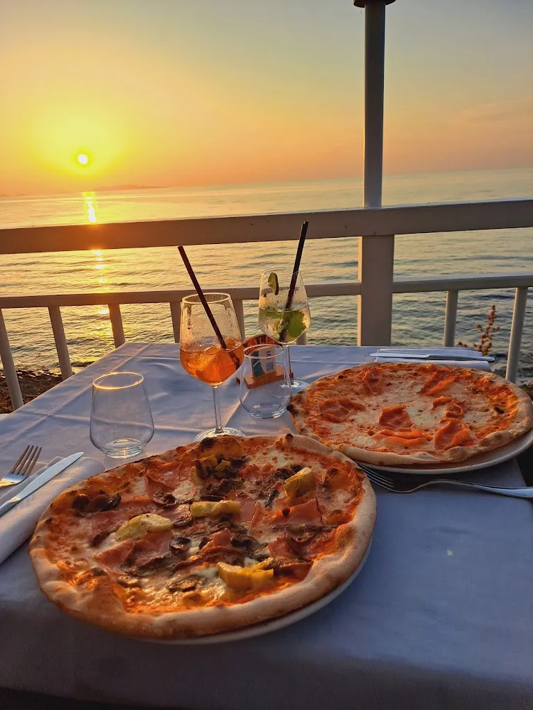 Vela blu_Lu Bagnu_slider_image_3