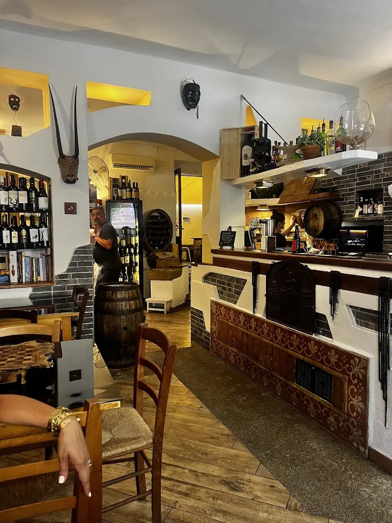 Ristorante Niní Vineria_La Maddalena_slider_image_1