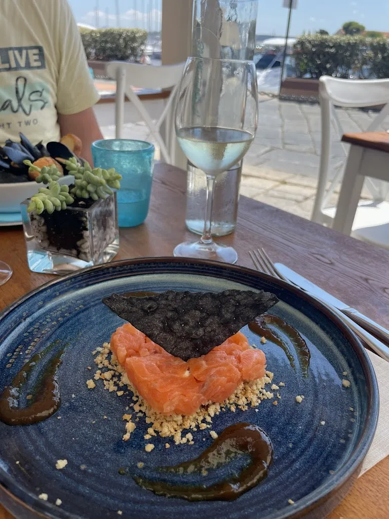 Hannah Naji_Il Ghiottone - Cala Gavetta_La Maddalena_review