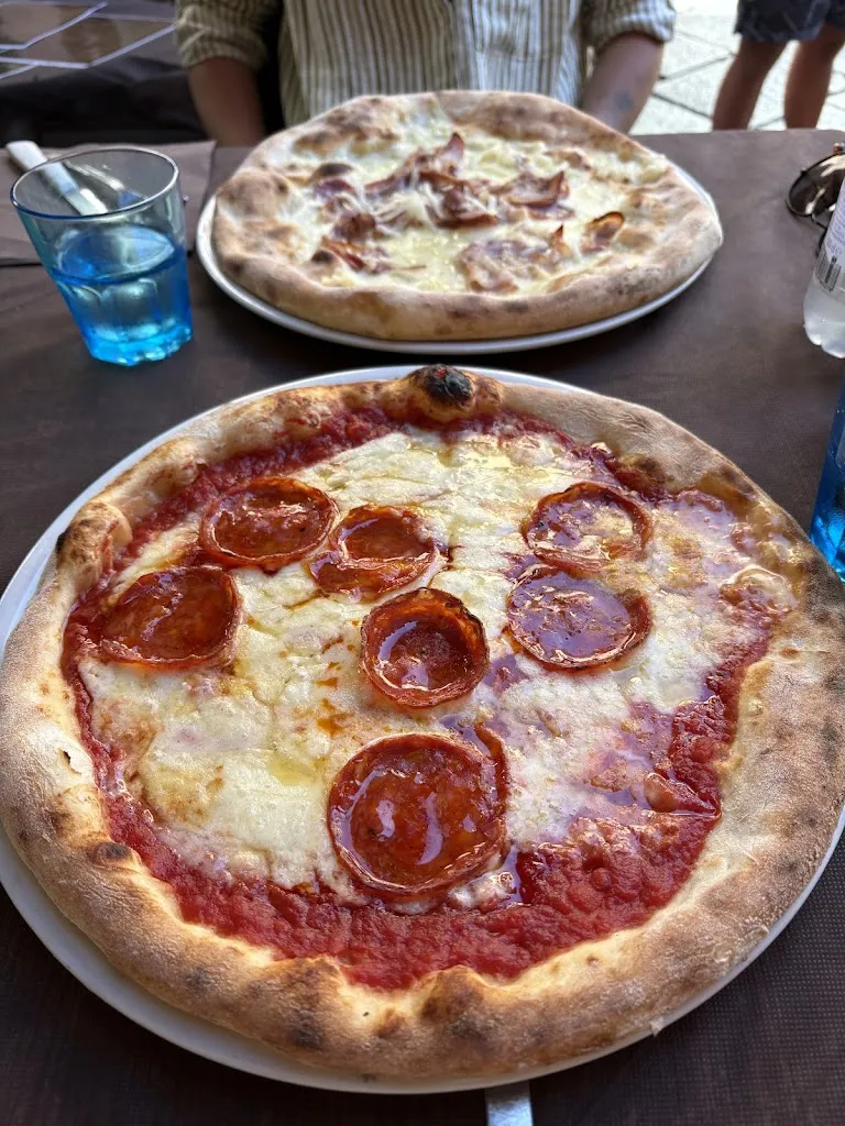 Catherine_Pizzeria Civico 49_La Maddalena_recensione