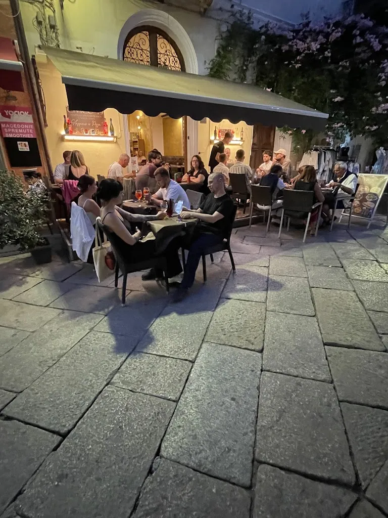 Pizzeria Civico 49 restaurant in La Maddalena