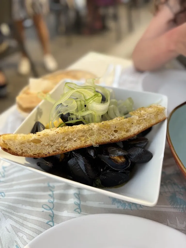 Melissa W_Pescheria Friggitoria Puffer Fish_La Maddalena_review