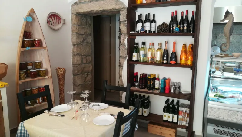 Pescheria Friggitoria Puffer Fish_La Maddalena_slider_image_1