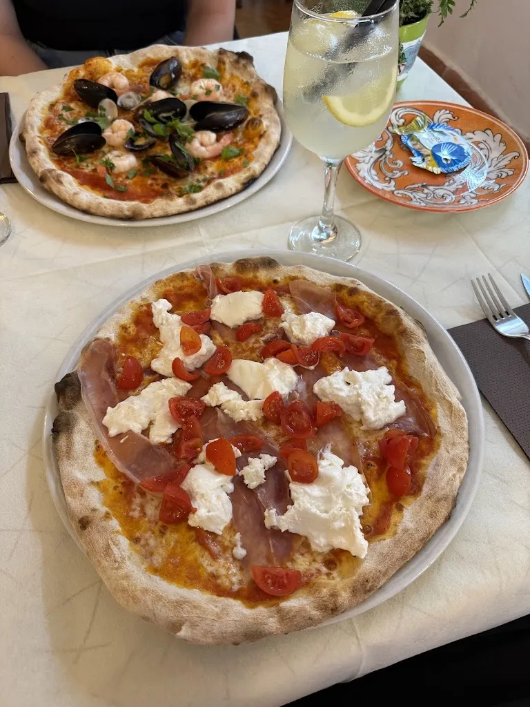 Pizzeria Ristorante La Marachella_La Maddalena_slider_image_3