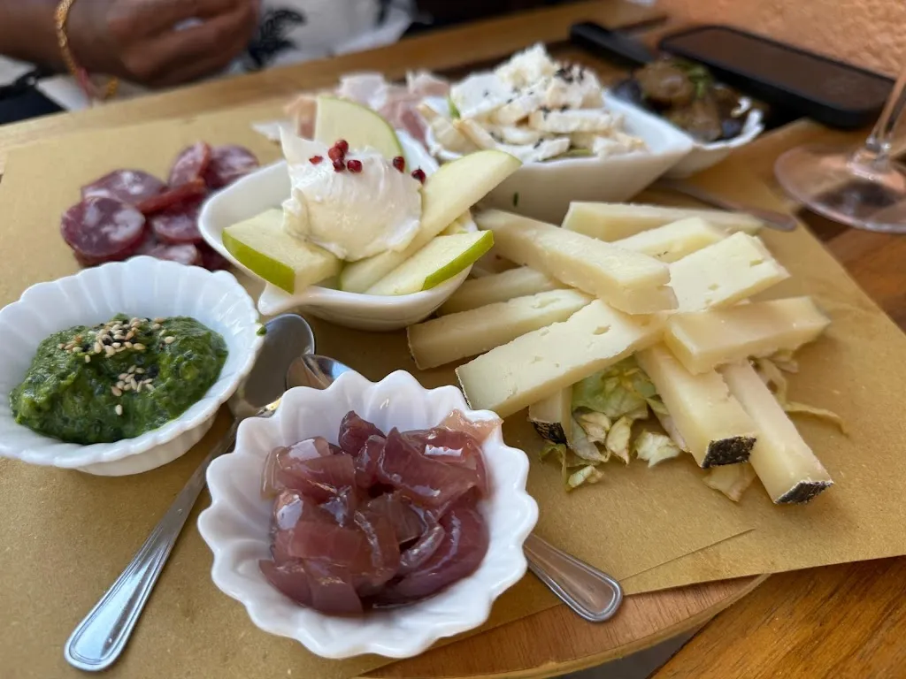 Kavi S_Arutas Bistrot & Cocktail Bar_La Maddalena_review