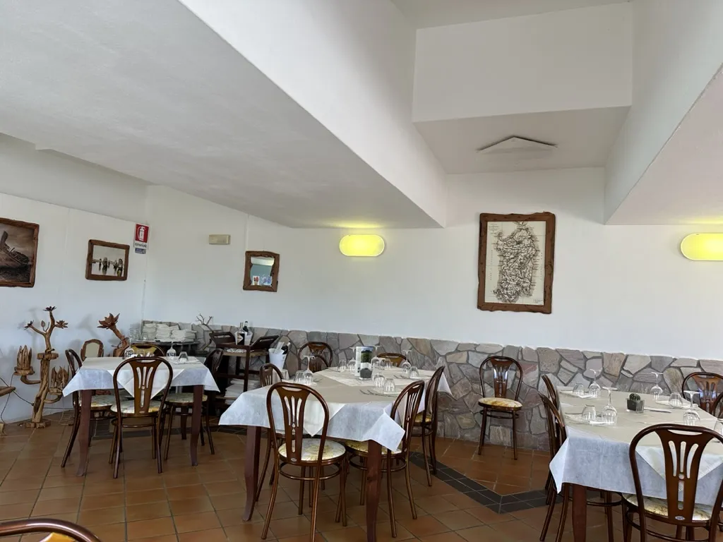 Ristorante L'Olimpo Nido d'aquila pesce a km0 restaurant in La Maddalena