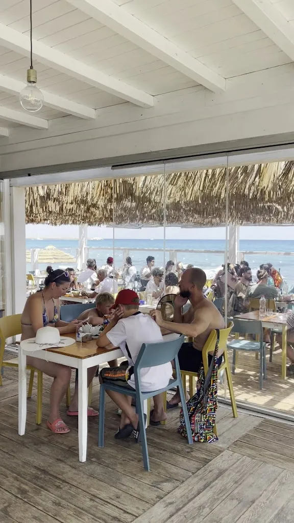 Wen_El Barrio del Mar_La Caletta_review