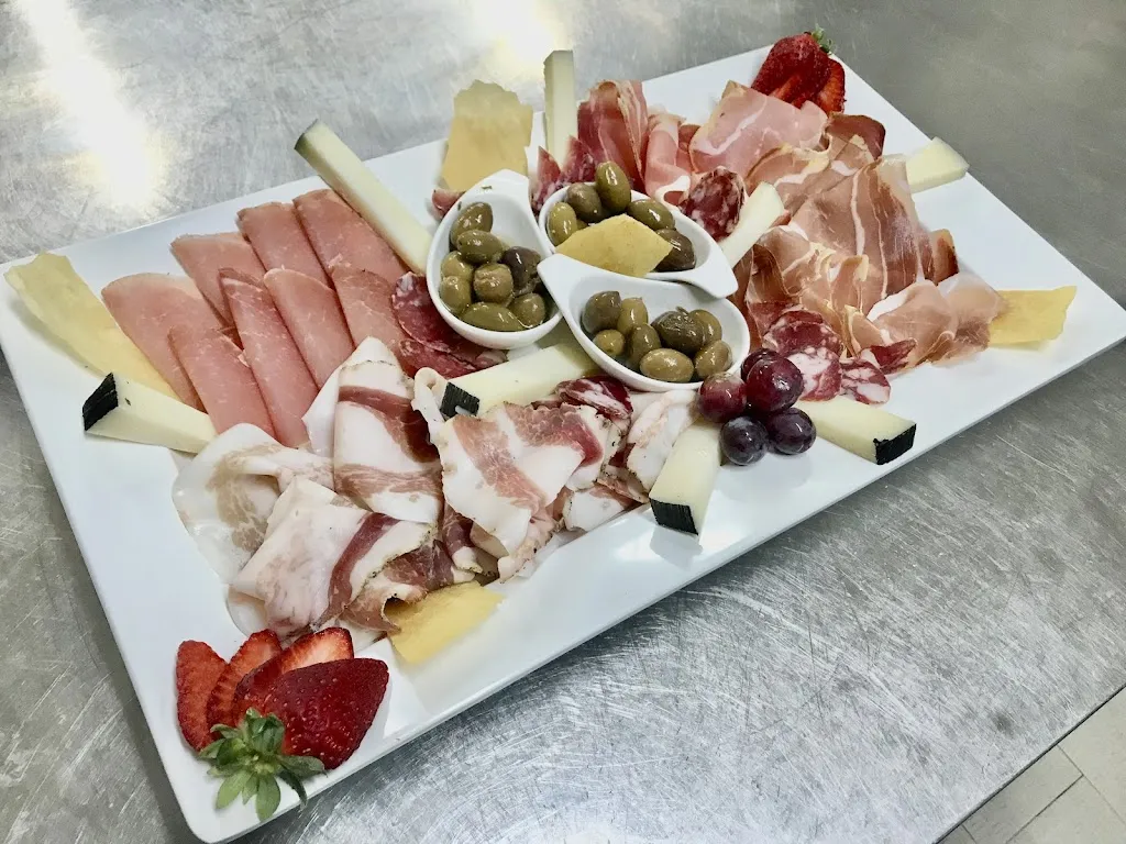 Risto paninoteca ballakanò new 2022_La Caletta_slider_image_2