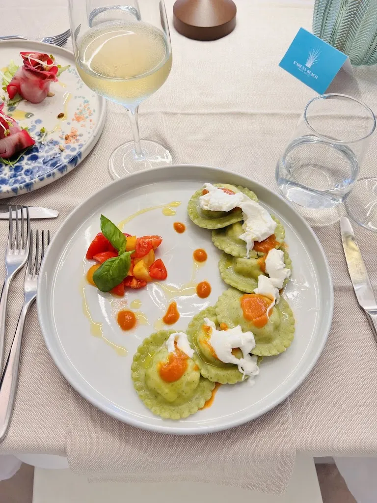 Viktoriya Litvinchuk_Hoorios_La Caletta_review