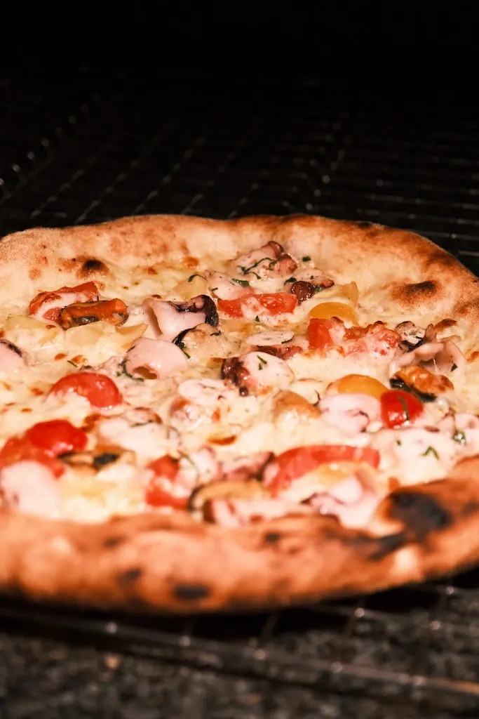 Pizzeria Pietrizza_La Caletta_slider_image_2