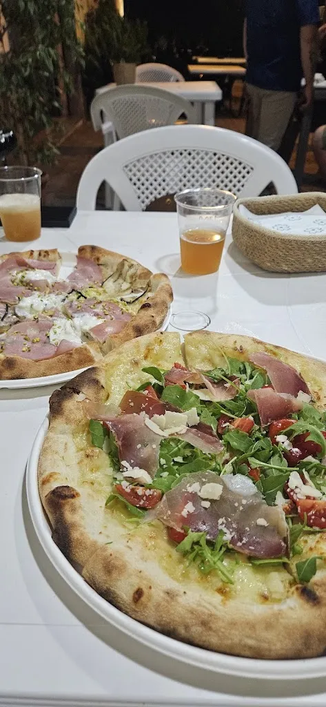 Angelika Nagadowska_Tertium Gianlucaserrapizza Loiri_Loiri Porto San Paolo_review
