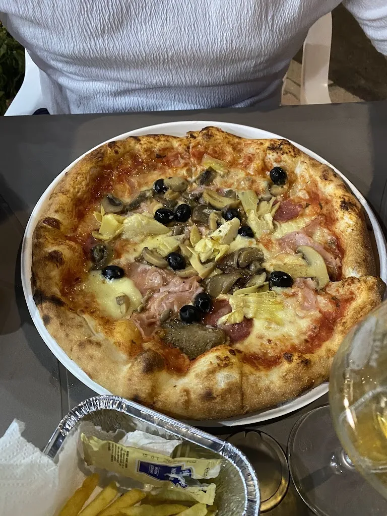 Michael Granata_Tertium Gianlucaserrapizza Loiri_Loiri Porto San Paolo_review