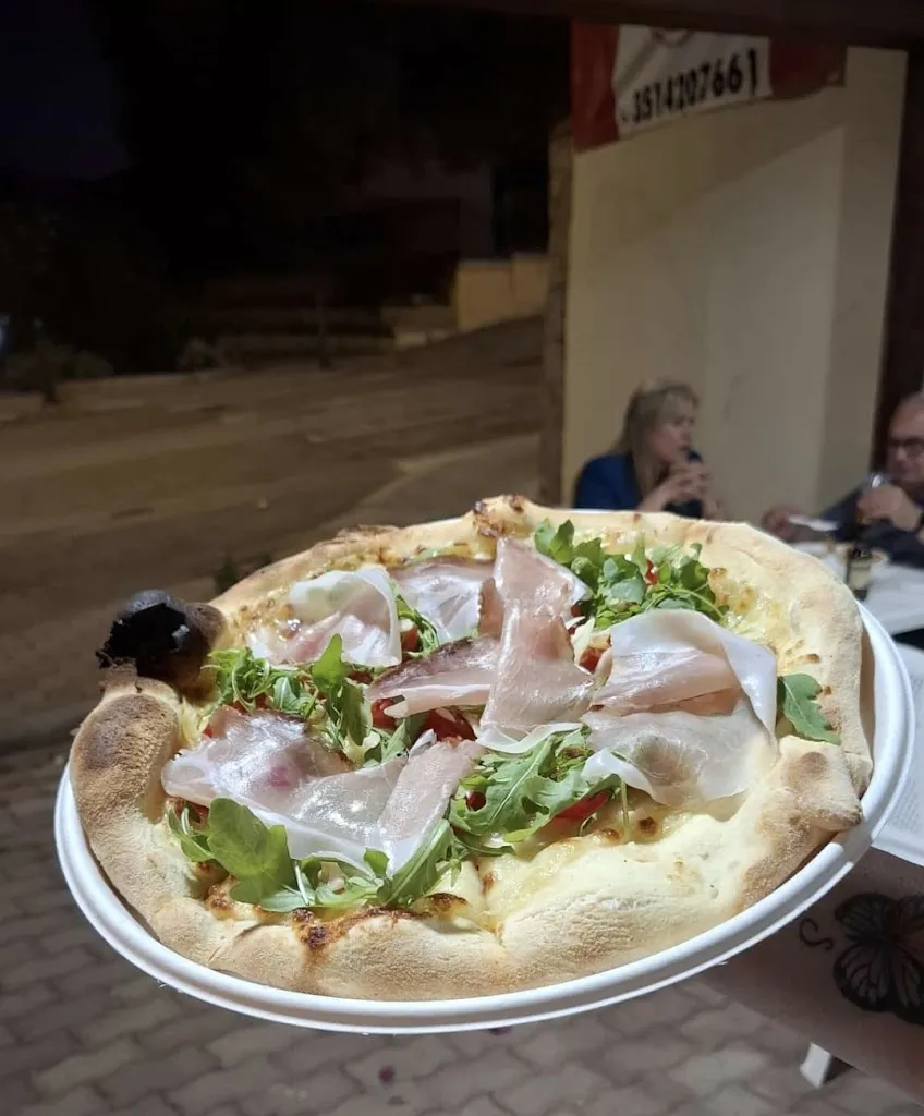 Tertium Gianlucaserrapizza Loiri restaurant in Loiri Porto San Paolo
