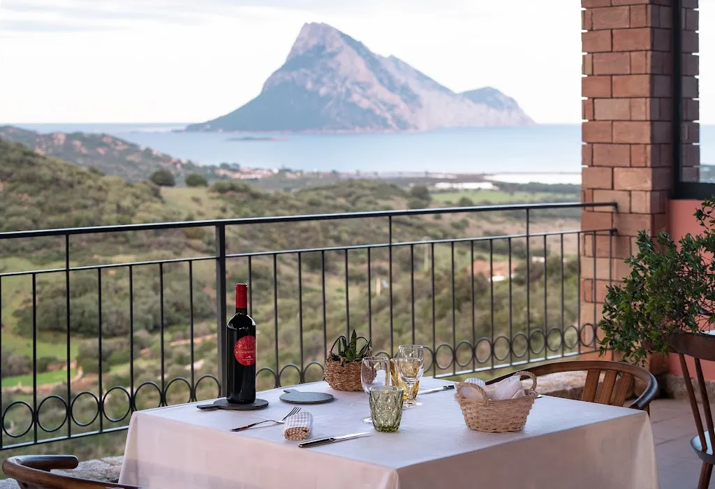 La Terrazza di Monte Ruiu_Loiri Porto San Paolo_slider_image_1