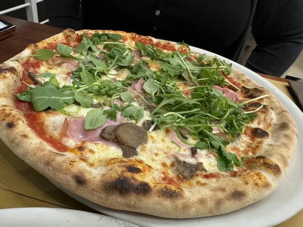 Pizzeria Porto San Paolo_Loiri Porto San Paolo_slider_image_2