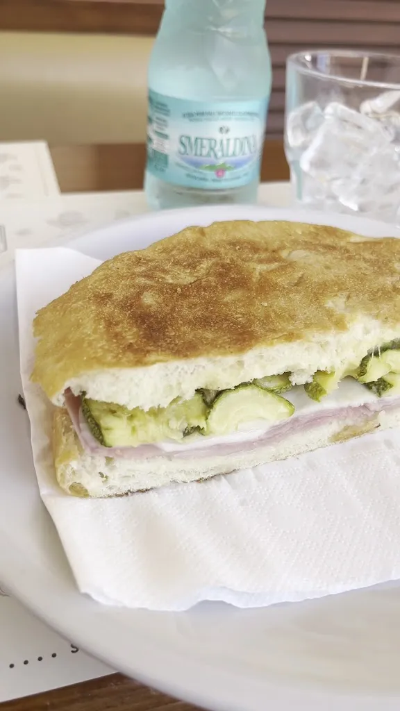 Il Baretto | Bar Paninoteca_Loiri Porto San Paolo_slider_image_2