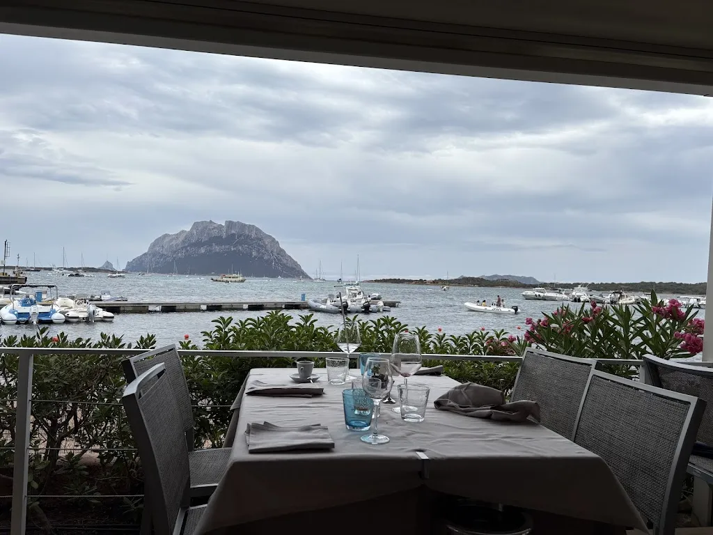 Amanda Fanoun_Ristorante Il Portolano_Loiri Porto San Paolo_review