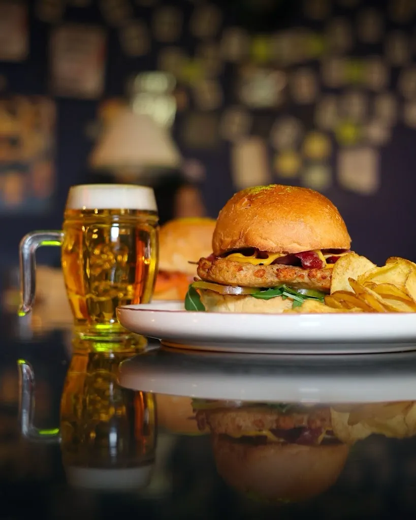 Giulia Distante_STOÀ_Francavilla Fontana_recensione