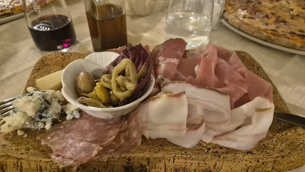 Ristorante Pizzeria Da Tommy_Luogosanto_slider_image_3