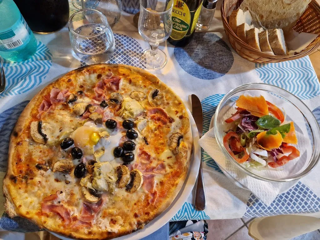 Ristorante Pizzeria Il Girasole_Luogosanto_slider_image_3