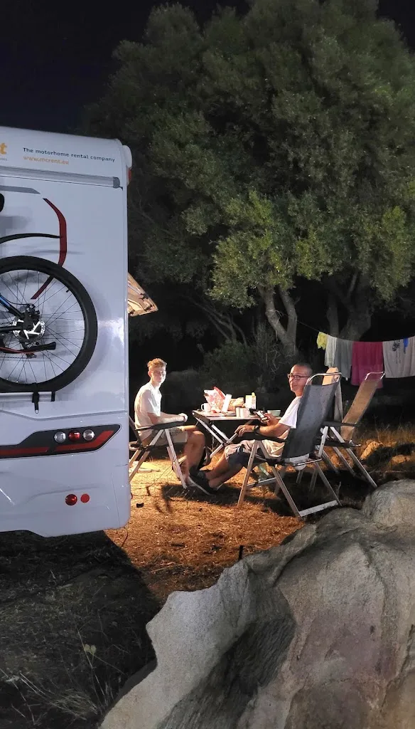 Sosna and the Family_La Quercia della Gallura_Luogosanto_review