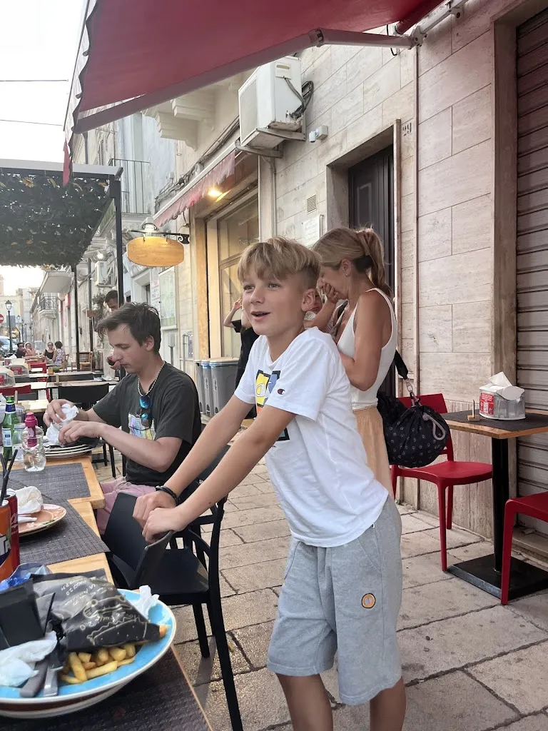 Jason Kite_Mordi & Fuggi 2.0_Francavilla Fontana_review