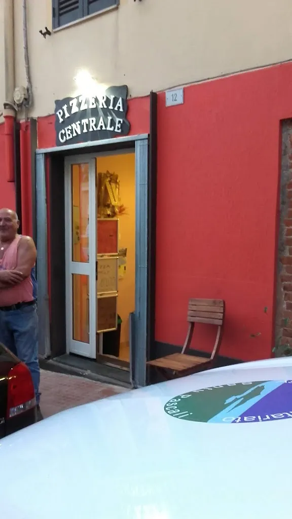 Pizzeria centrale restaurant in Luogosanto