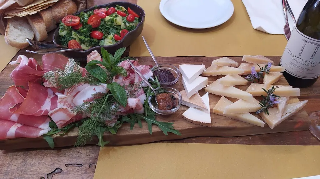 Menu_La Rossa Enoteca_Mamoiada_image_5