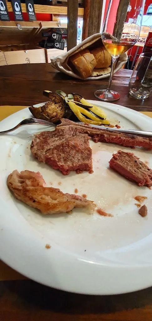 Hansley Gaya_La Rossa Enoteca_Mamoiada_review