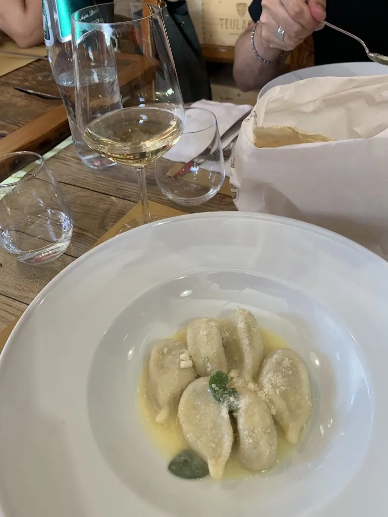 La Rossa Enoteca_Mamoiada_slider_image_3