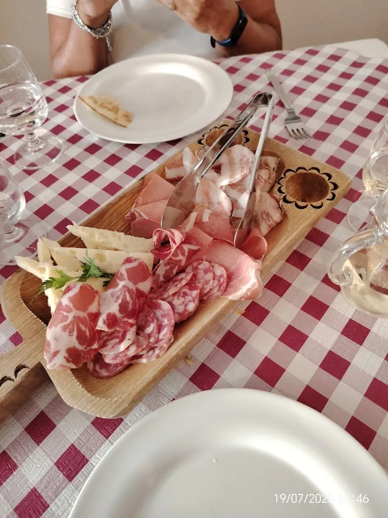 Stefano Serra_Il Ritrovo_Mamoiada_review