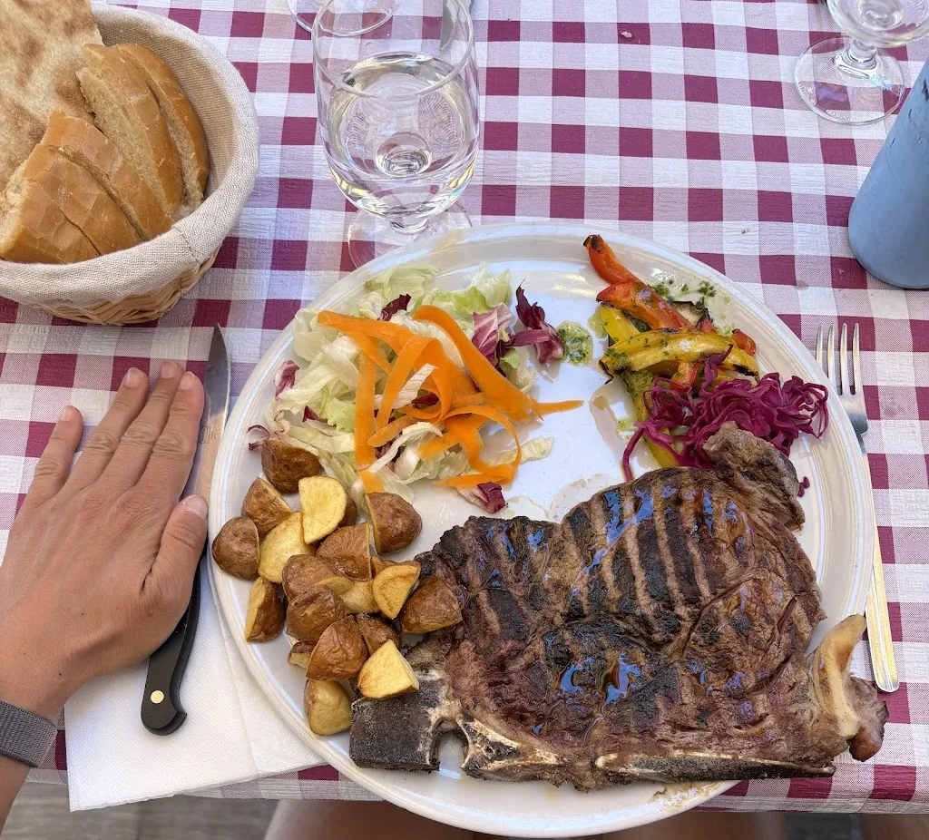 Louna R_Il Ritrovo_Mamoiada_review