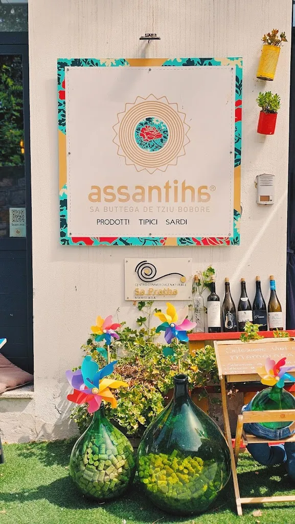 Foxy Media_Assantiha sa buttega de tziu Bobore prodotti tipici e artigianato di Sardegna_Mamoiada_review