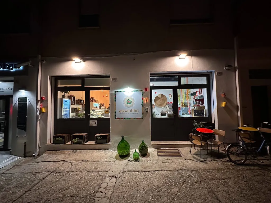 Assantiha sa buttega de tziu Bobore prodotti tipici e artigianato di Sardegna_Mamoiada_slider_image_1