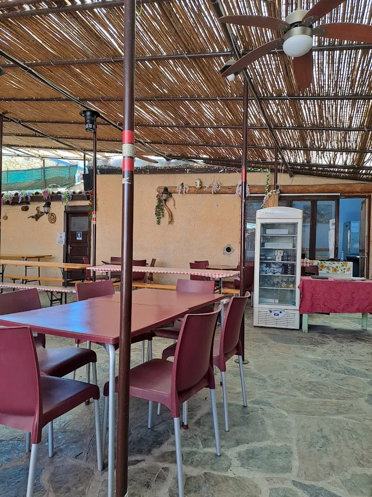 Antichi Sapori di Ivan Macis snc restaurant in Meana Sardo