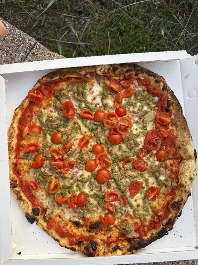 Il futuro المستقبل_Pizzeria 92_Maracalagonis_review