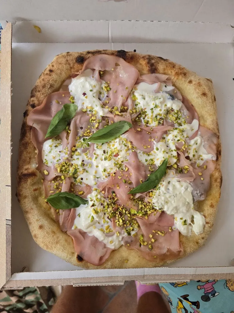 Daniel Ilgner_Officina della pizza_Maracalagonis_review