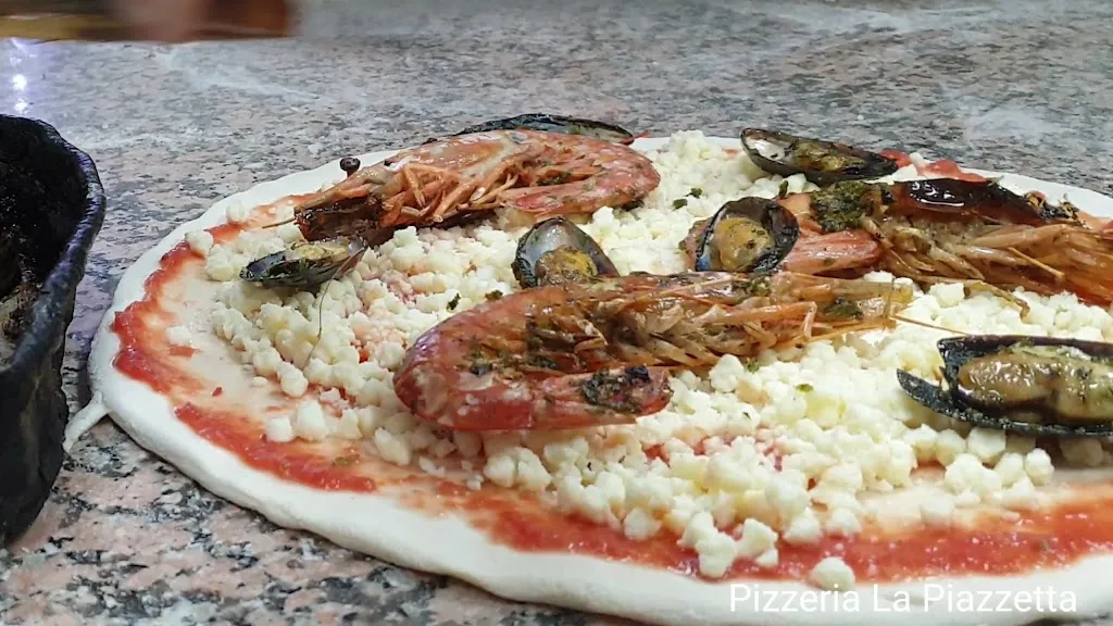 La piazzetta pizzeria_Maracalagonis_slider_image_2