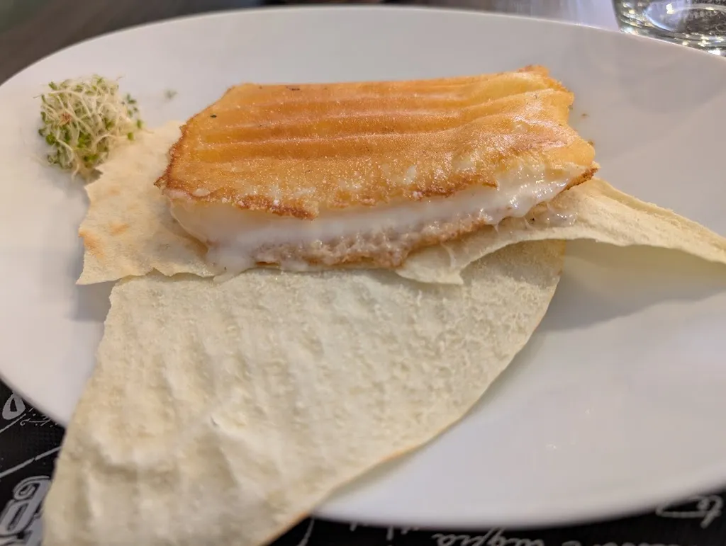 Wen Z._New Garden_Macomer_review