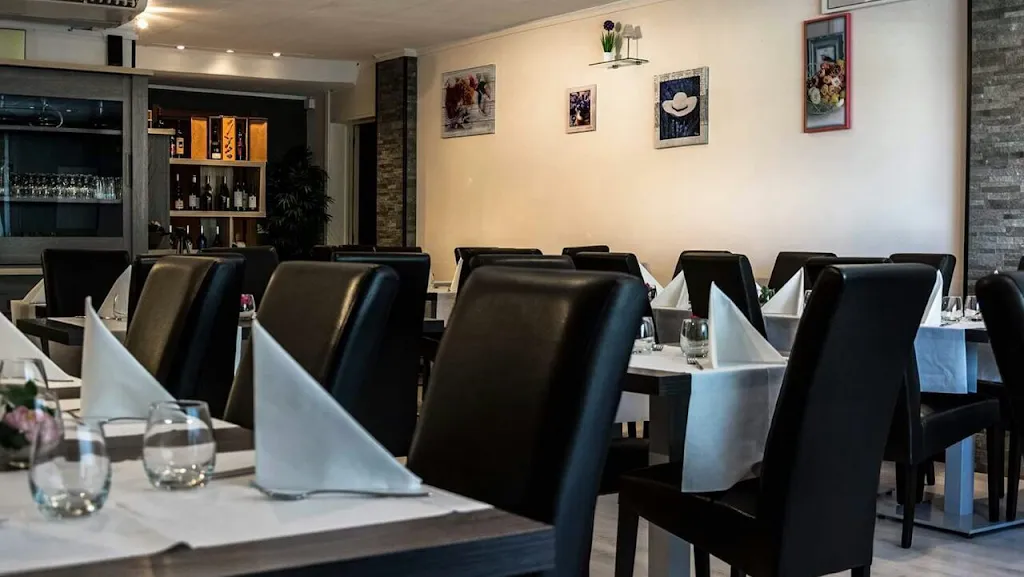 New Garden restaurant in Macomer