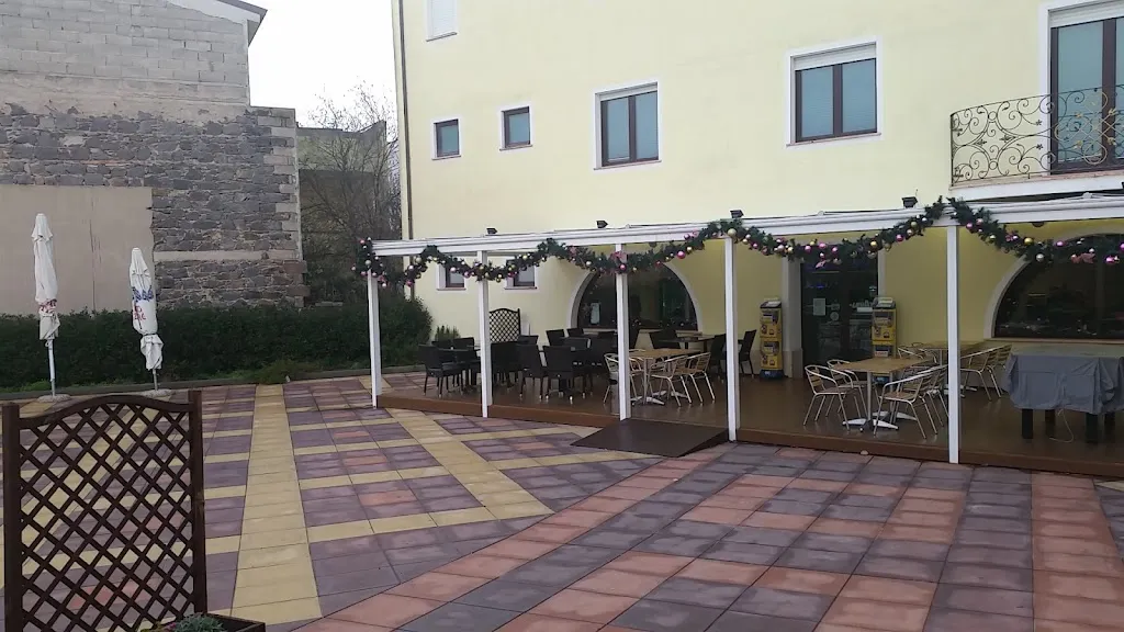 Hotel Ristorante Pizzeria su Pititeri restaurant in Macomer