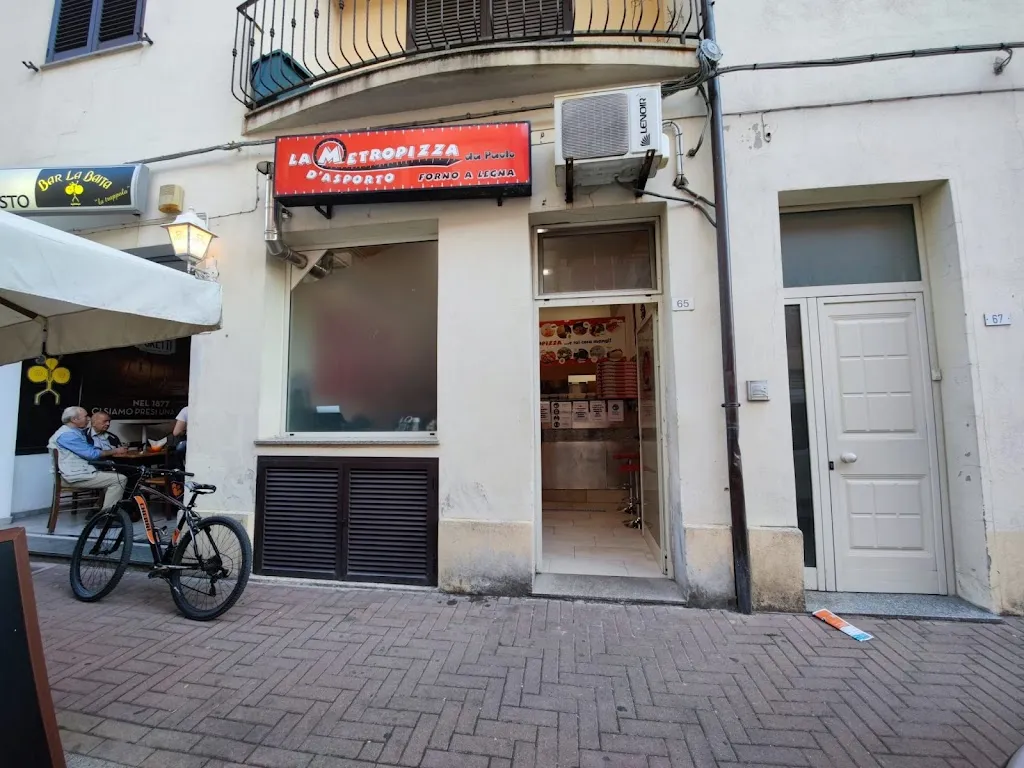 La Metropizza restaurant in Macomer