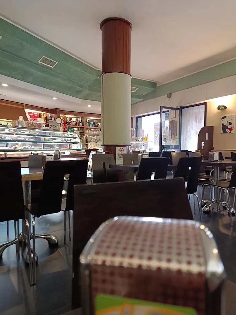 pino maiuli_Bar Pasticceria Garida_Macomer_review