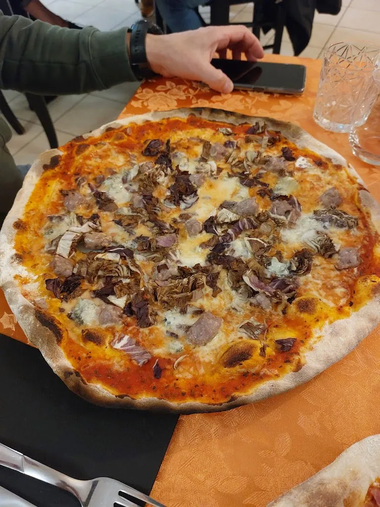 Ristorante Pizzeria Luigi_Marrubiu_slider_image_2