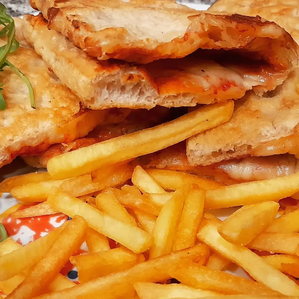 PIZZERIA LE QUATTRO MORE_Marrubiu_slider_image_3